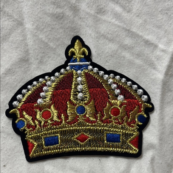 Crown Embroidered Patches Set - Red, Gold, Black - Picture 5 of 6